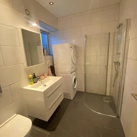 Leilighet Moderne Naer Sentrum *