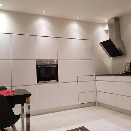 Moderne Naer Sentrum